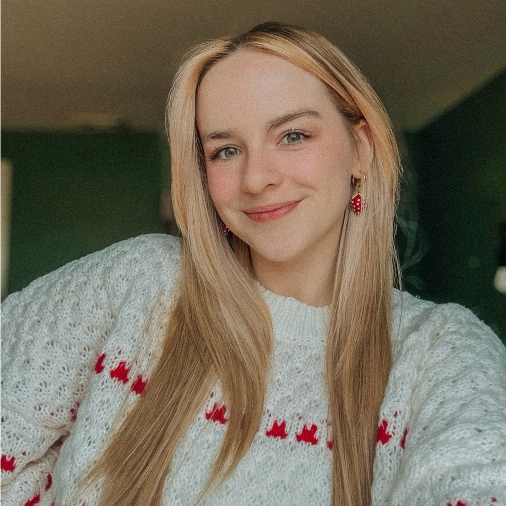 Meet your Posher, Molly - Picture 2 of 2